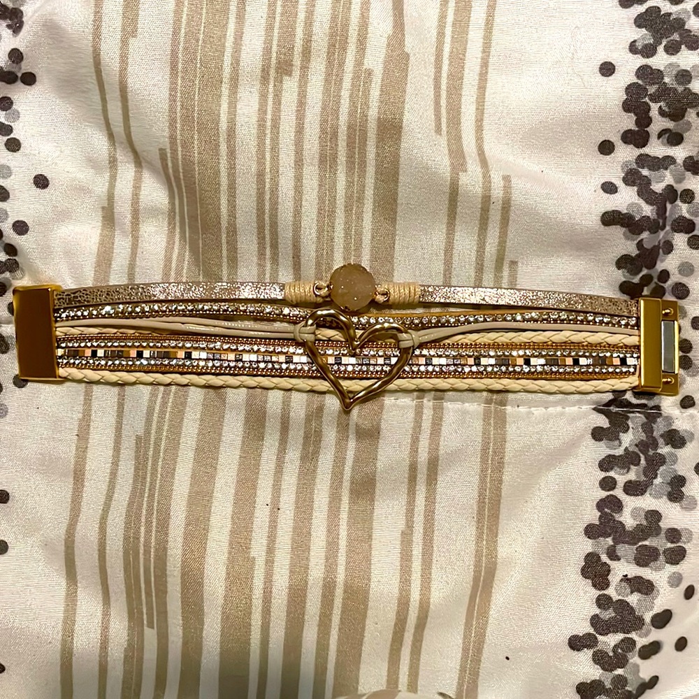 Rhinestone & Heart layered bracelet in gold tones with a magnetic clasp